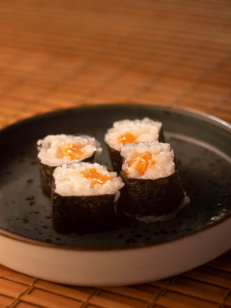 HOSOMAKI SALMÓN (8 UDS)