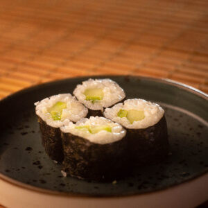 HOSOMAKI PEPINO Y AGUACATE (8UDS)